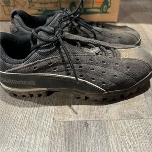 Mountain Bike Shoes & Pedals